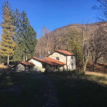 Chalet Lago Delio Mountain Musignano (Lombardy)