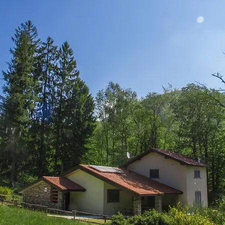 Lago Delio Mountain Chalet Musignano (Lombardy)